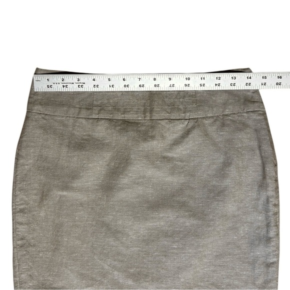 BANANA REPUBLIC Beige Linen/Cotton Short Pencil Skirt sz 4 Lined Back Slit - Picture 3 of 9